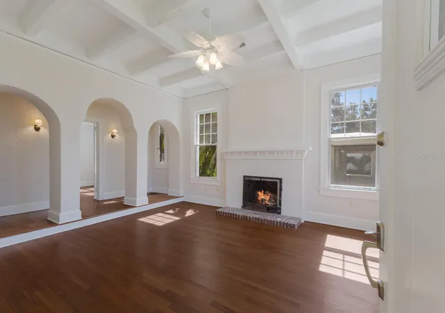3rd image of 455 Acacia Dr, Sarasota, FL 34234 | MLS# A4659947