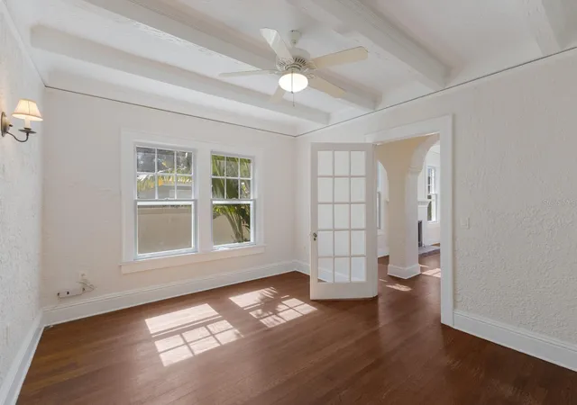 5th image of 455 Acacia Dr, Sarasota, FL 34234 | MLS# A4659947