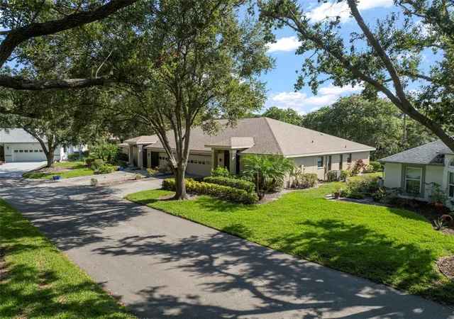 3rd image of 1609 Laughton Pl, SUN CITY CENTER, FL 33573