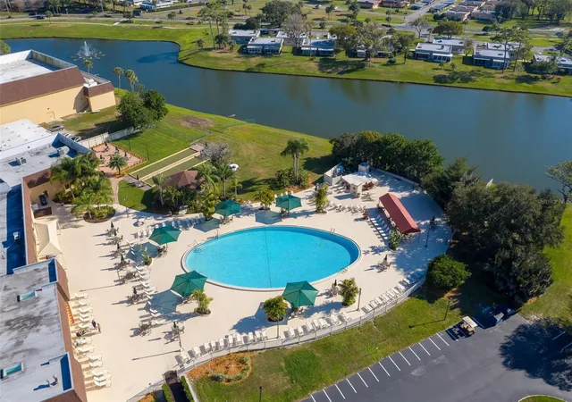 41st image of 1609 Laughton Pl, Sun City Center, FL 33573 | MLS# TB8410914
