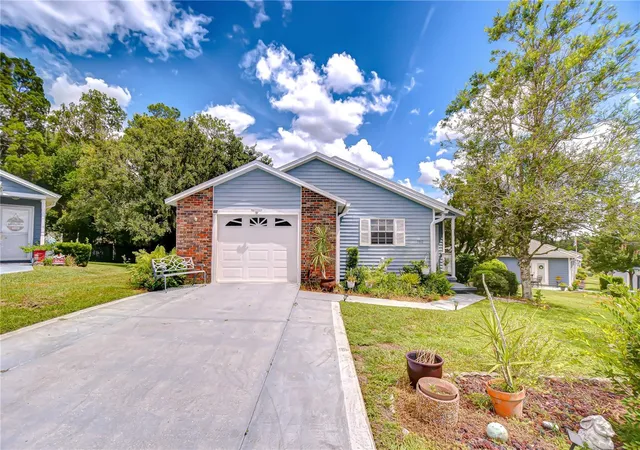 Photo 1 of Single family home for sale at 5912 Newberry Ct, Zephyrhills, FL 33542 | MLS# TB8410934 | Listing updated on 2026-10-05