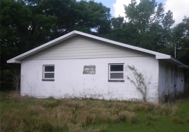 Photo 2 of Sale Pending at 20089 Ayers Rd, Brooksville, FL 34604 | MLS# W7877630 | Listing updated on 2026-08-13