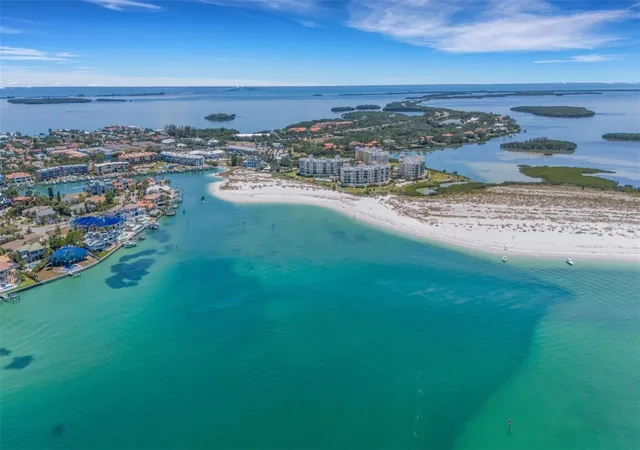 Homes for sale in St Petersburg, FL | 1090 Pinellas Bayway S #A5, St Petersburg, FL 33715 | MLS# TB8411270