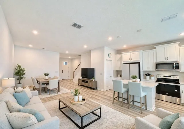 4th image of 1005 Spring Palms Loop, Orlando, FL 32828 | MLS# S5131646