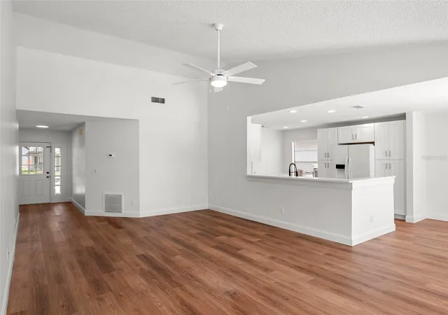 2nd image of 605 Whittingham Pl, Lake Mary, FL 32746 | MLS# O6330769
