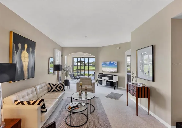5th image of 119 Woodbridge Dr, Venice, FL 34293