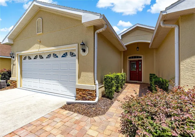 Photo 1 of Single family home for sale at 9365 Sw 94th Loop, Ocala, FL 34481 | MLS# NS1085595 | Listing updated on 2026-09-25