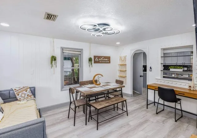 Photo 2 of Single family home for sale at 7524 Marietta St, Orlando, FL 32807 | MLS# O6331050 | Listing updated on 2026-10-20