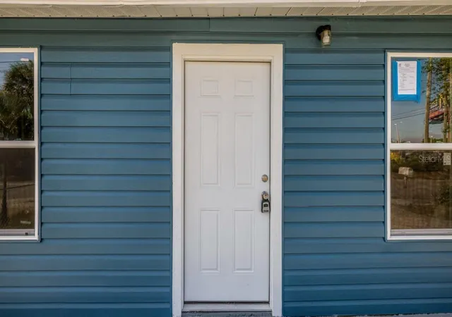Photo 1 of Single family home for sale at 7508 Carolyn Ave, Orlando, FL 32807 | MLS# O6331052 | Listing updated on 2026-10-20