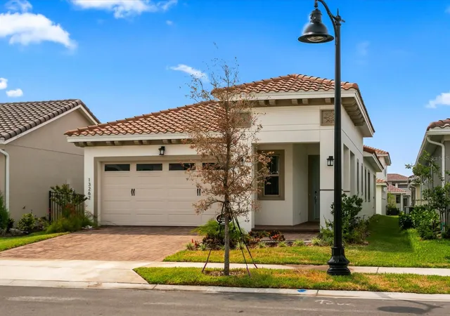 2nd image of 13262 Winterton Ln, Orlando, FL 32832 | MLS# O6331119