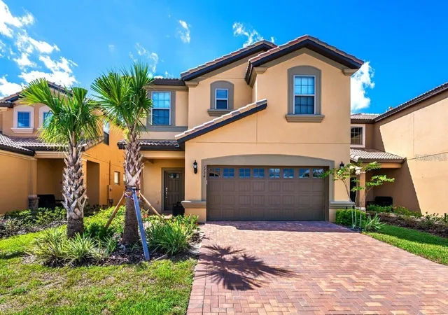 Photo 1 of Single family home for sale at 1724 Lima Ave, Kissimmee, FL 34747 | MLS# O6331125 | Listing updated on 2026-10-08