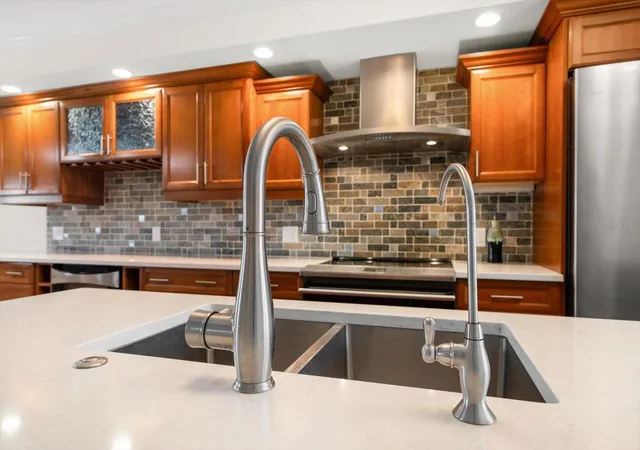 Photo 3 of Townhouse for sale at 119 Marina Del Rey Ct, Clearwater Beach, FL 33767 | MLS# TB8412119 | Listing updated on 2026-09-22