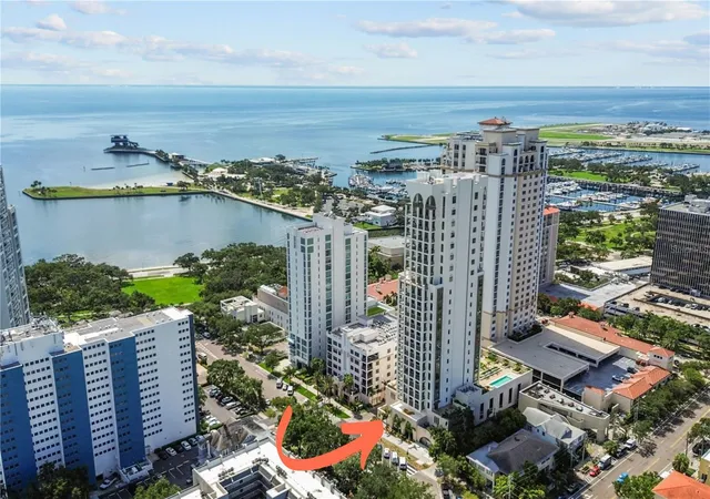 Photo 1 of Condo for sale at 126 4Th Ave Ne #601, St Petersburg, FL 33701 | MLS# TB8412411 | Listing updated on 2026-10-08
