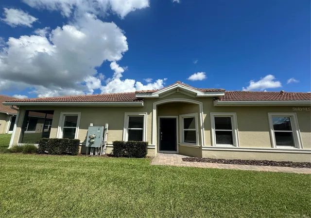 Photo 3 of Single family home for sale at 1068 Quaker Ridge Ln, Davenport, FL 33896 | MLS# O6331701 | Listing updated on 2026-09-22