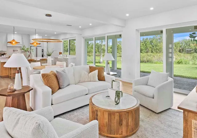 3rd image of 2202 Newberger Rd, Lutz, FL 33549 | MLS# TB8412647