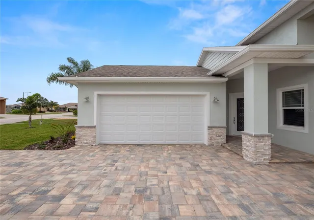 4th image of 715 Teaberry Trl, Polk City, FL 33868 | MLS# L4954856