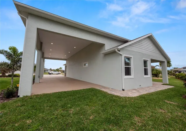 5th image of 715 Teaberry Trl, Polk City, FL 33868 | MLS# L4954856