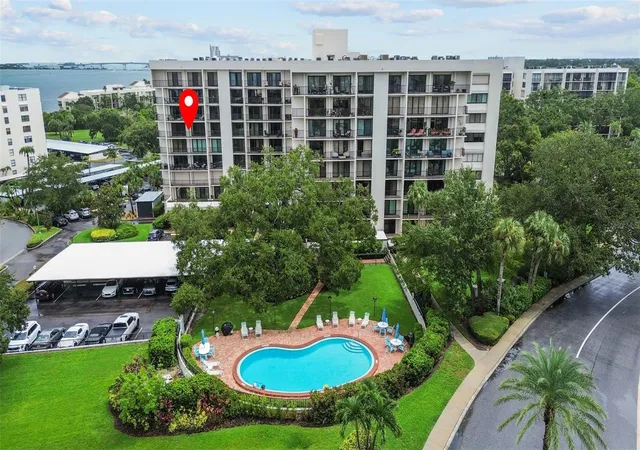 2nd image of 150 Belleview Blvd, BELLEAIR, FL 33756
