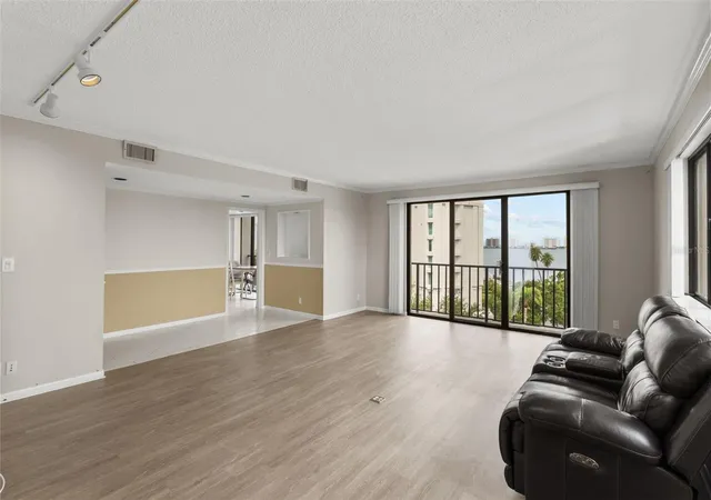 5th image of 150 Belleview Blvd, Belleair, FL 33756