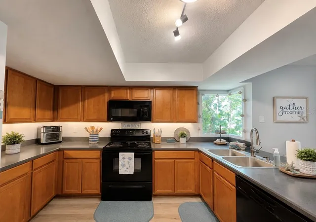 Listing Photo 5 - Condo for sale in building located at 6 Masters Ct, PALM COAST, FL 32137 - Unit #6