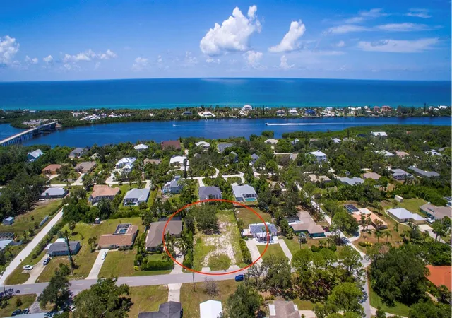 2nd image of 2450 Alamander Ave, Englewood, FL 34223 | MLS# N6139942