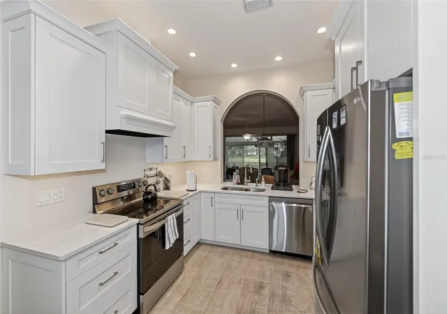 Photo 4 of House for sale at 5633 E Long Comn Ct #20, Sarasota, FL 34235 | MLS# A4660727 | Listing updated on 2026-08-25