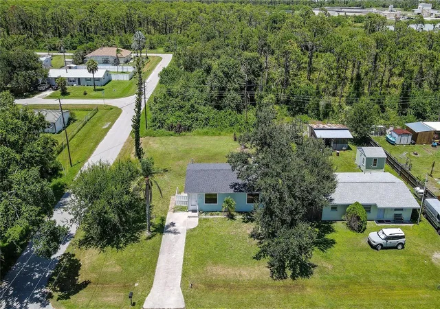 Photo 1 of Single family home for sale at 8382 Osprey Rd, Englewood, FL 34224 | MLS# D6143294 | Listing updated on 2026-10-06