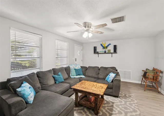 4th image of 7102 Cherry Laurel Dr, Port Richey, FL 34668 | MLS# TB8413551