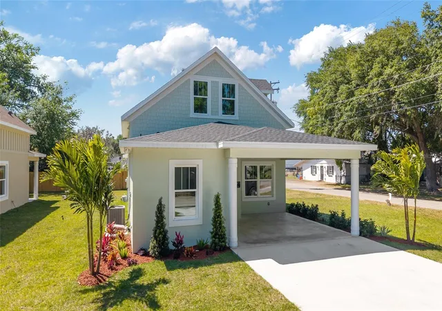 3rd image of 25 Edwards St, Plant City, FL 33563 | MLS# TB8413589