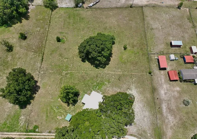 3rd image of 18546 Ne 5Th Terrace Rd, Citra, FL 32113 | MLS# OM706821