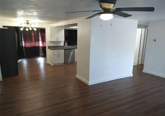 4th image of 12910 College Hill Dr, Hudson, FL 34667 | MLS# W7877864