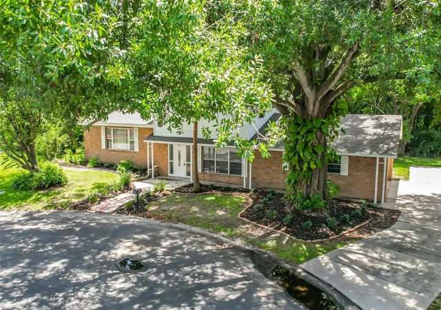 Photo 1 of Single family home for sale at 1631 Monterey Ln, Lakeland, FL 33813 | MLS# L4954921 | Listing updated on 2026-09-24