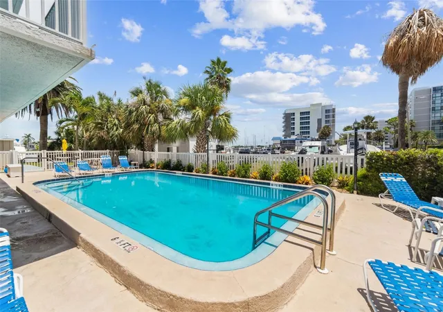 5th image of 800 Bayway Blvd, CLEARWATER, FL 33767