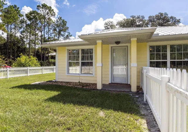 5th image of 17925 Se 49Th Pl, Hawthorne, FL 32640 | MLS# GC533027