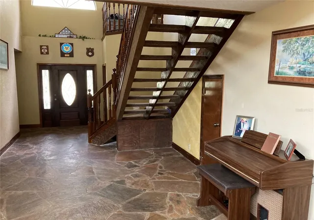 2nd image of 2436 Cr 416n, Lake Panasoffkee, FL 33538 | MLS# G5100415