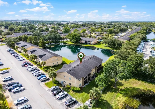 2nd image of 2401 Barley Club Ct #2, Orlando, FL 32837 | MLS# G5100417