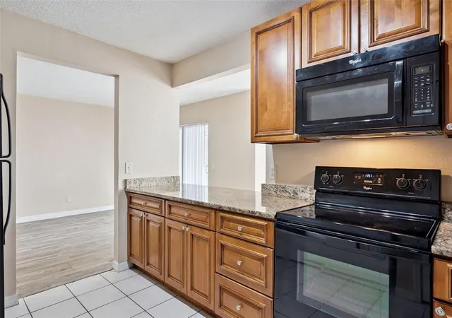Photo 4 of Condo for sale at 2401 Barley Club Ct #2, Orlando, FL 32837 | MLS# G5100417 | Listing updated on 2026-10-03