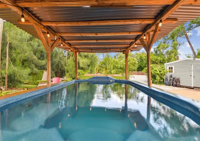 5th image of 5909 Mohr Rd, Tampa, FL 33615 | MLS# TB8413895