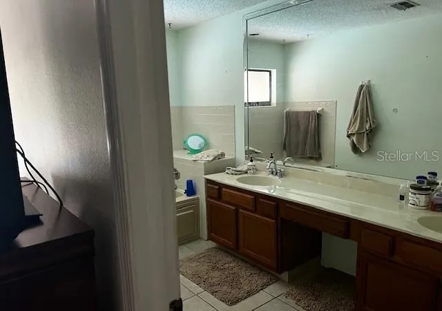 12th image of 18330 Cypress View Way, Tampa, FL 33647 | MLS# A4660959