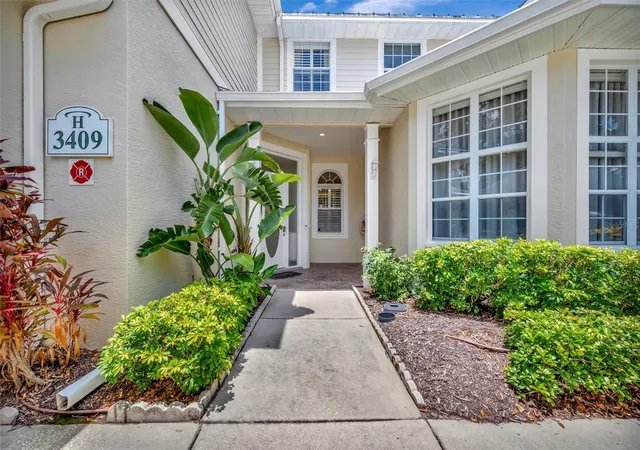 Photo 3 of Townhouse for sale at 3409 54th Drive W #102, Bradenton, FL 34210 | MLS# A4661034 | Listing updated on 2026-09-21