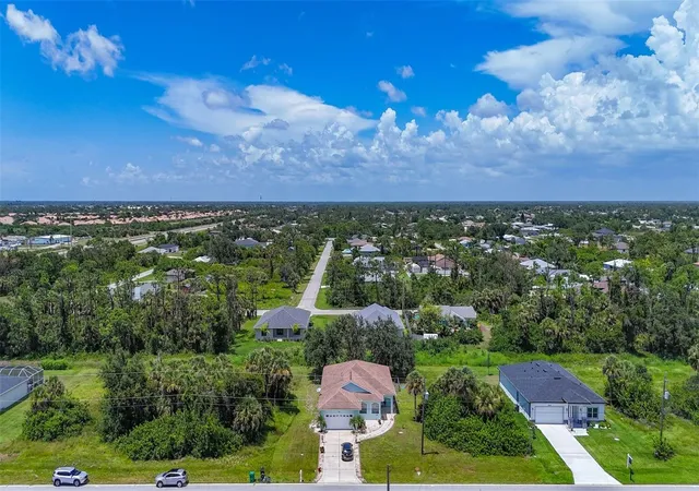 Photo 3 of Single family home for sale at 394 Sunset Rd N, Rotonda West, FL 33947 | MLS# A4661062 | Listing updated on 2026-08-05