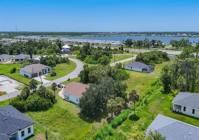 Photo 4 of Single family home for sale at 394 Sunset Rd N, Rotonda West, FL 33947 | MLS# A4661062 | Listing updated on 2026-08-05