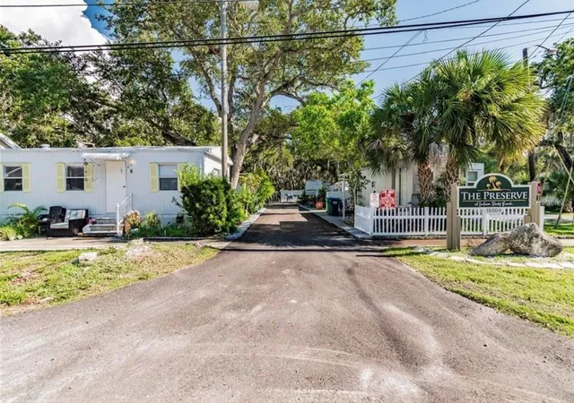 2nd image of 15004 113th Ave, Largo, FL 33774 | MLS# TB8414455