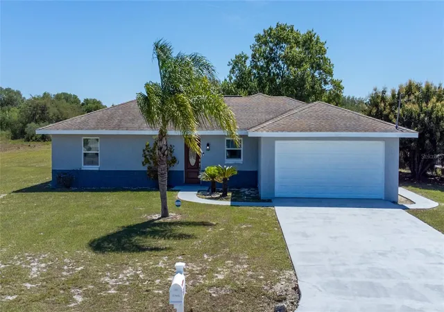 1st image of 52 N York Rd, Avon Park, FL 33825 | MLS# O6333385