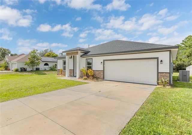 Photo 3 of Single family home for sale at 17 Herring Ct, Kissimmee, FL 34759 | MLS# O6333693 | Listing updated on 2026-09-20