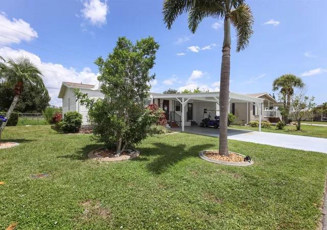 Photo 3 of Manufactured home for sale at 2100 Kings Hwy #568, Port Charlotte, FL 33980 | MLS# C7513269 | Listing updated on 2026-10-02