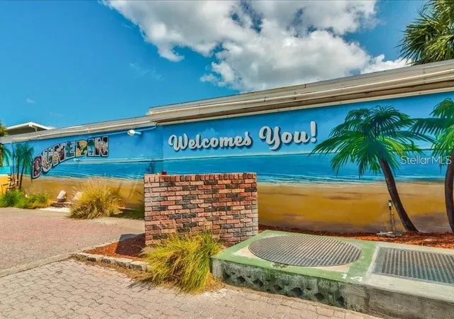 2nd image of 2119 Elm St, DUNEDIN, FL 34698