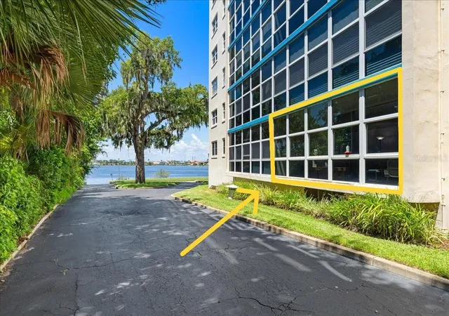 3rd image of 1224 S Peninsula Dr #104, Daytona Beach, FL 32118 | MLS# V4944196