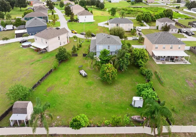 4th image of 132 Vista View Ave, Eagle Lake, FL 33839 | MLS# P4935833