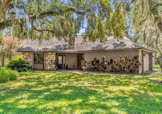 Photo 1 of Sale Pending at 4612 Reynosa Dr Sw, Winter Haven, FL 33880 | MLS# V4944212 | Listing updated on 2026-06-07